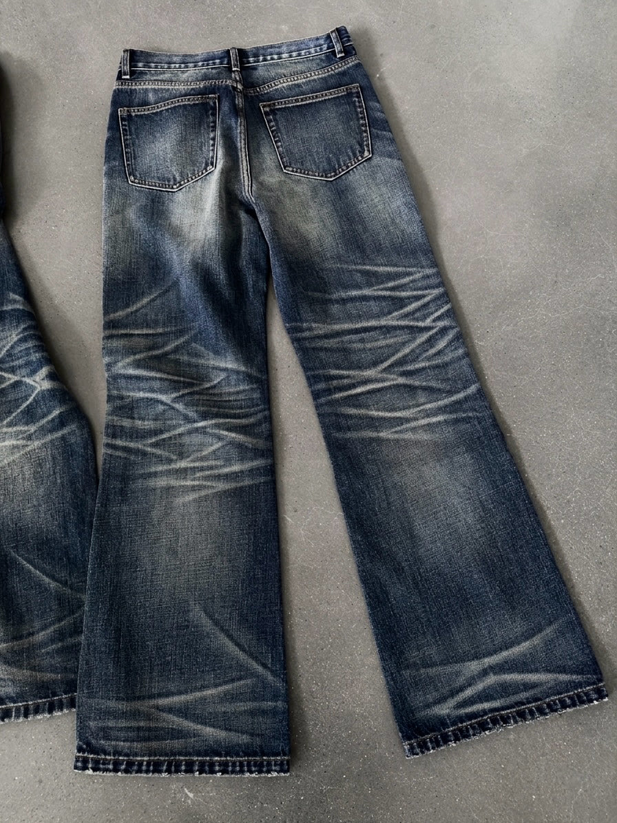 INTRUECHO Vintage Washed Flared Denim